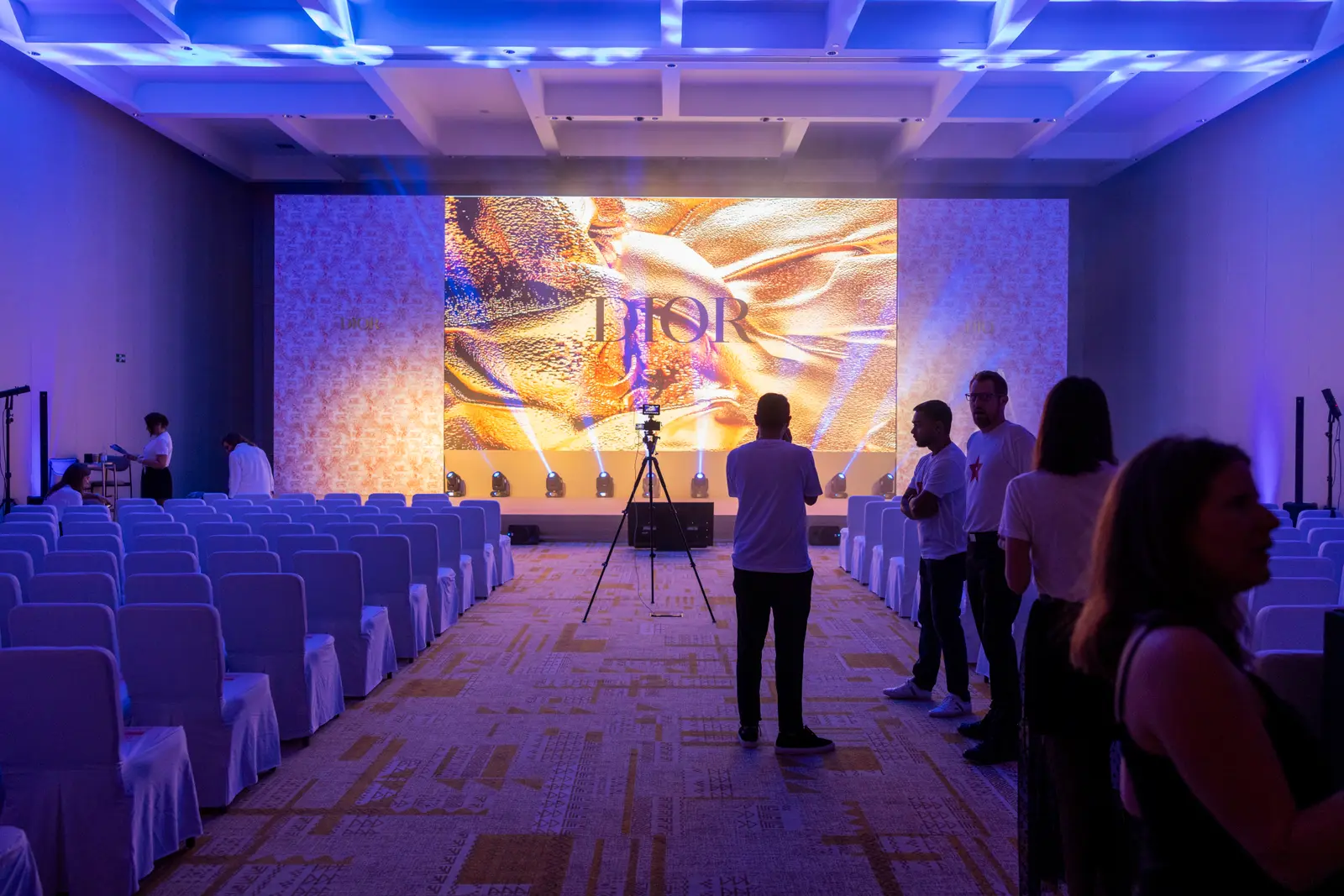 DIOR Staff Meeting & Leisure photograph 12